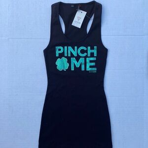 New G by Guess Pinch Me Top SZ S